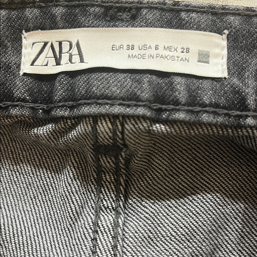 Zara women’s Jeans and FREE TOP - Picture 12 of 16